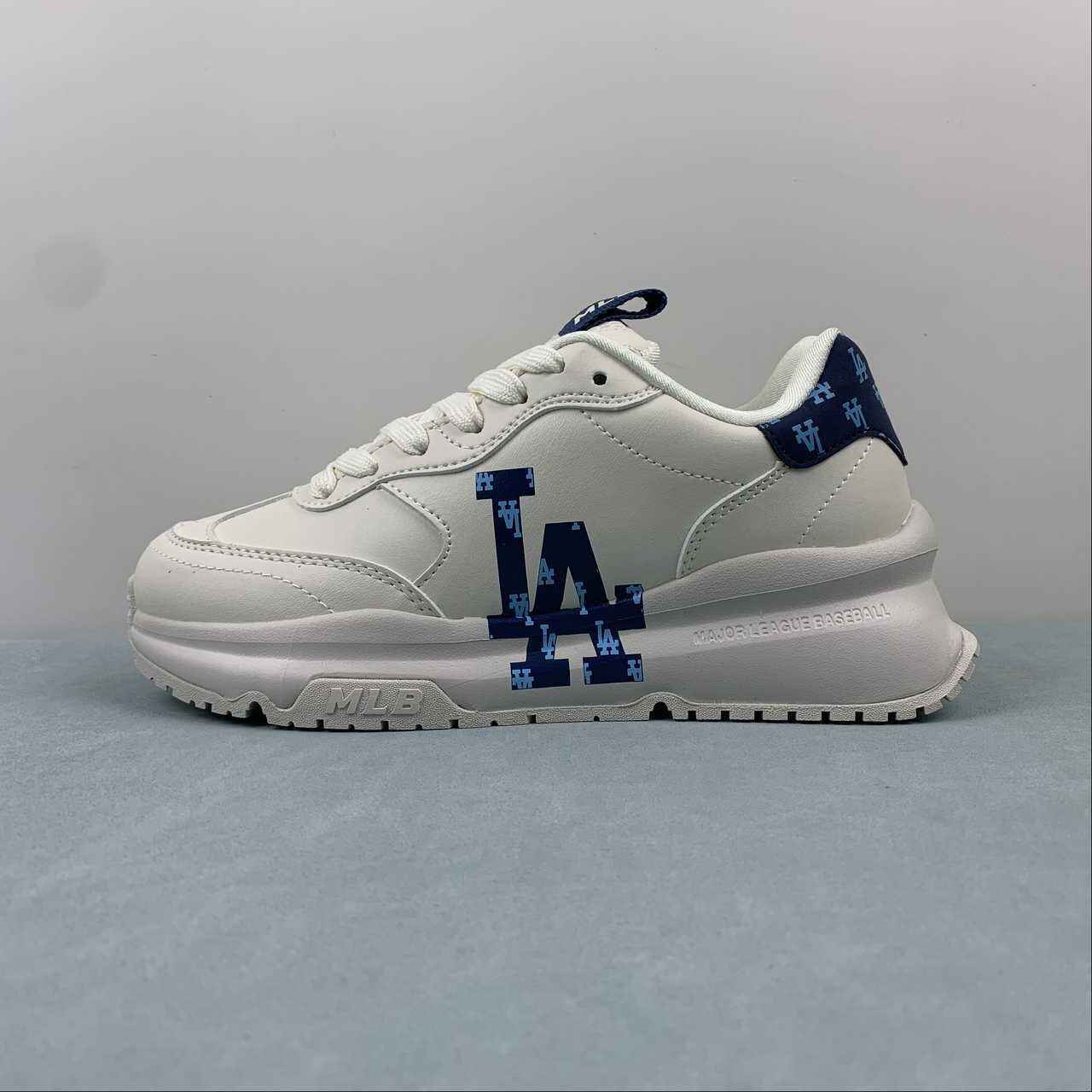 MLB NY Runing Shoes