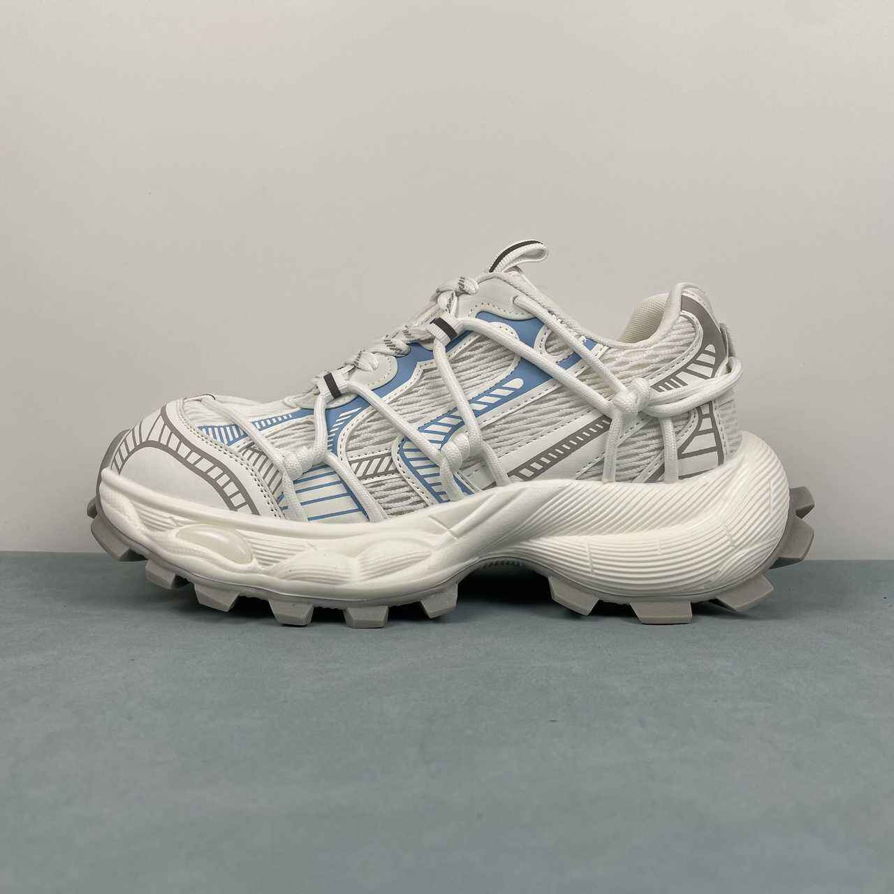 GG CC classic casual sneakers versatile dad shoes