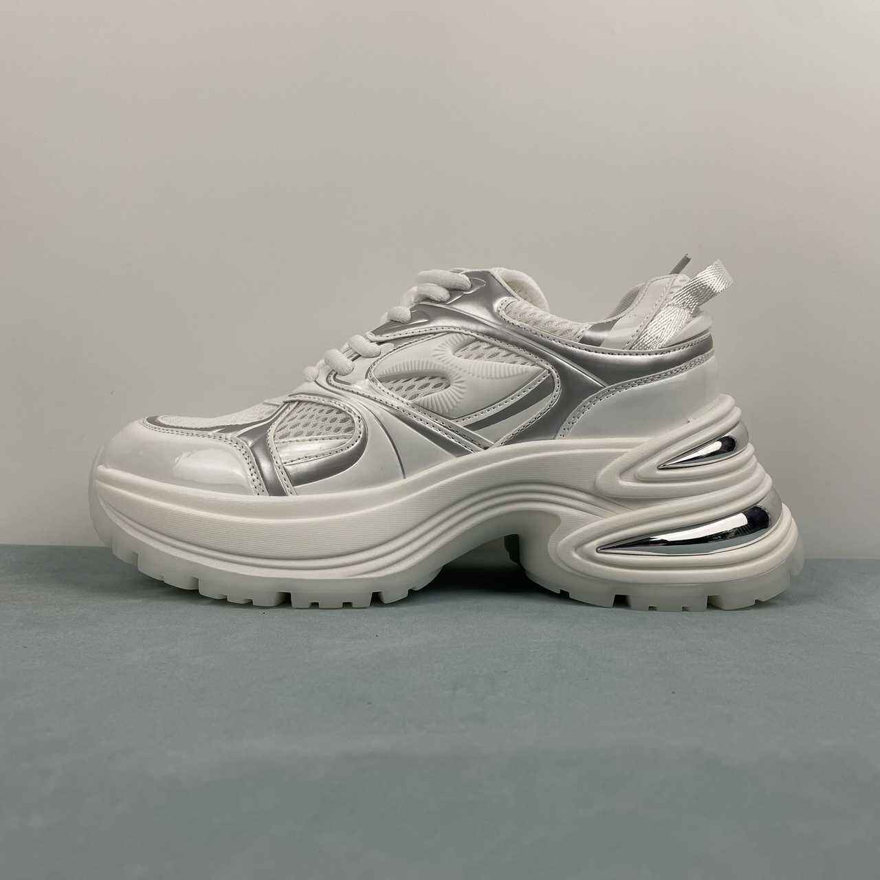GG CC classic casual sneakers versatile dad shoes