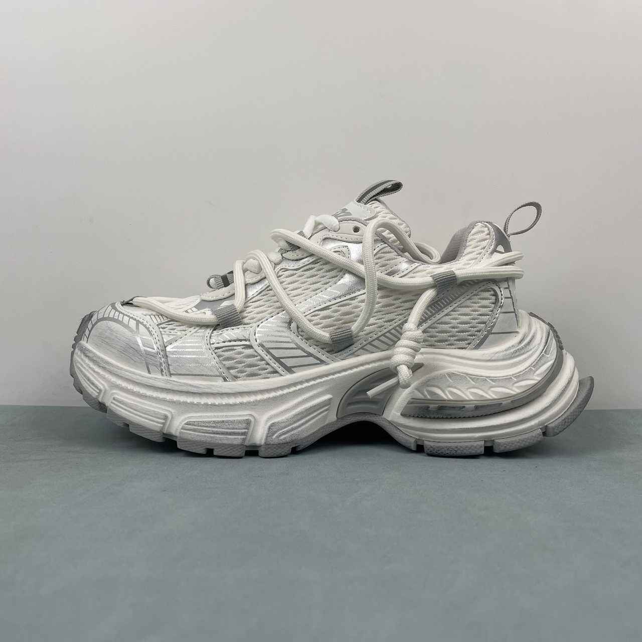 GG CC classic casual sneakers versatile dad shoes