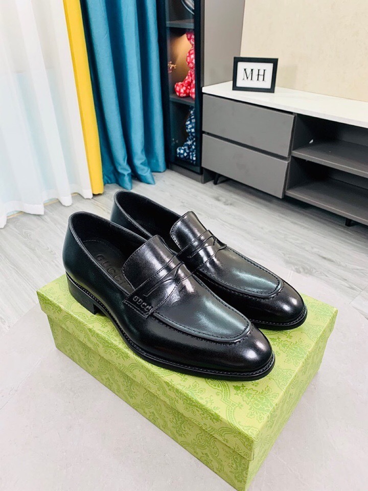 Gucci shoes