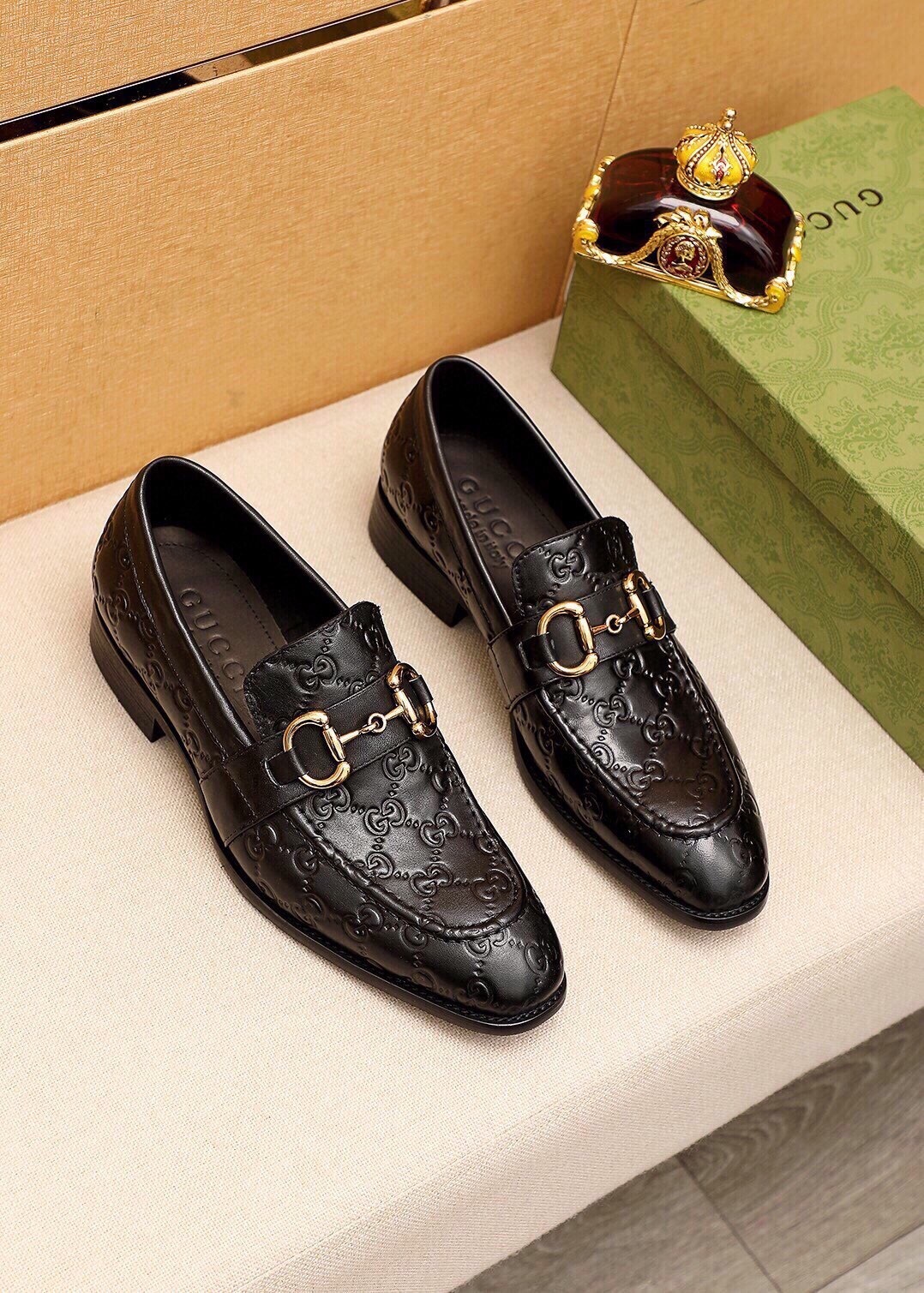 Gucci shoes