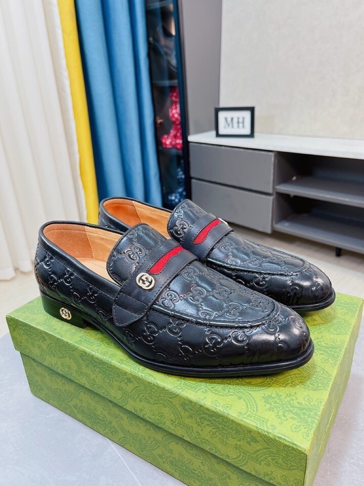 Gucci shoes
