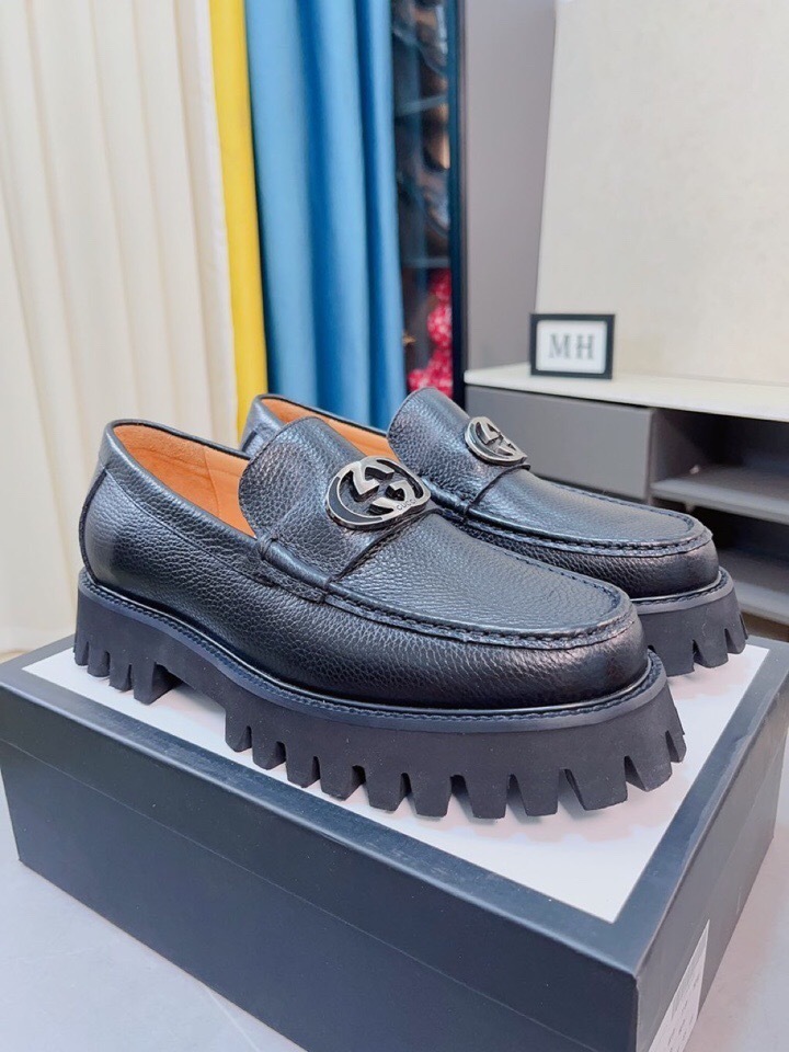 Gucci shoes