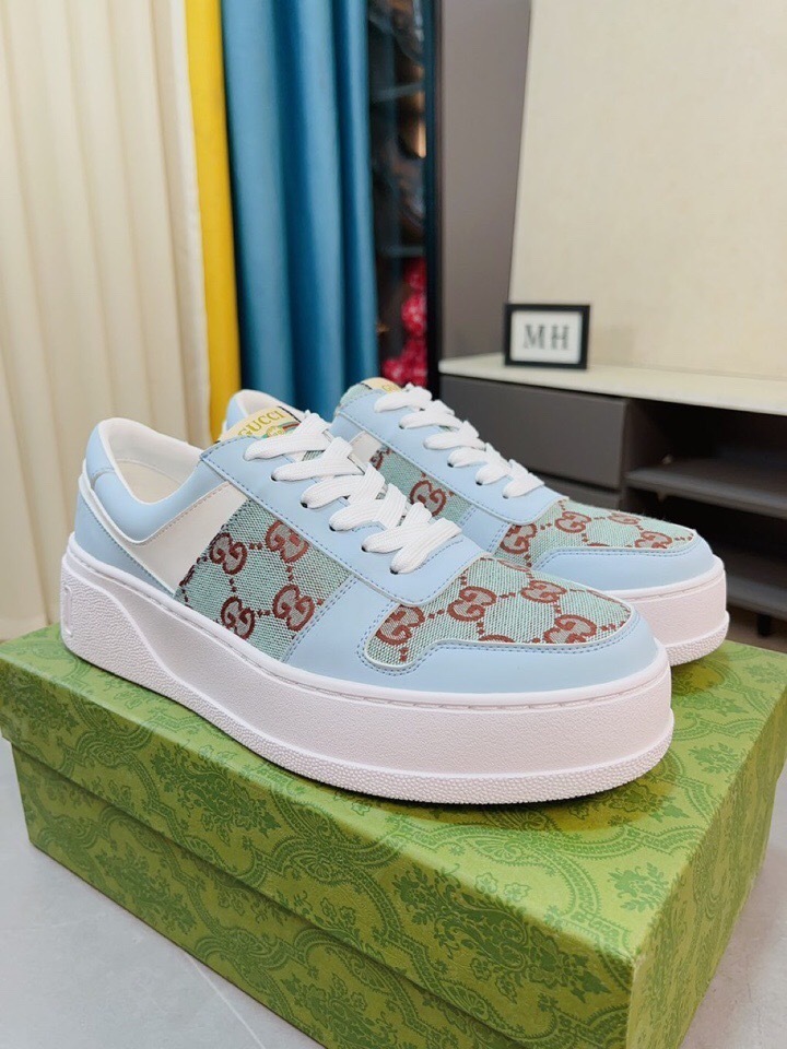 Gucci shoes