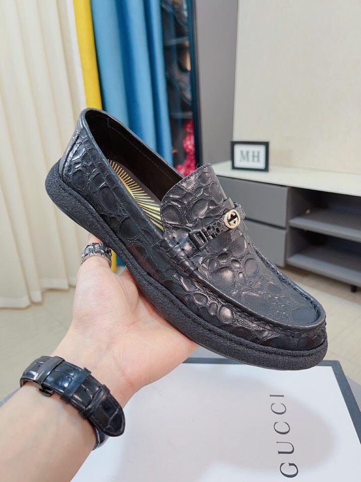 Gucci shoes