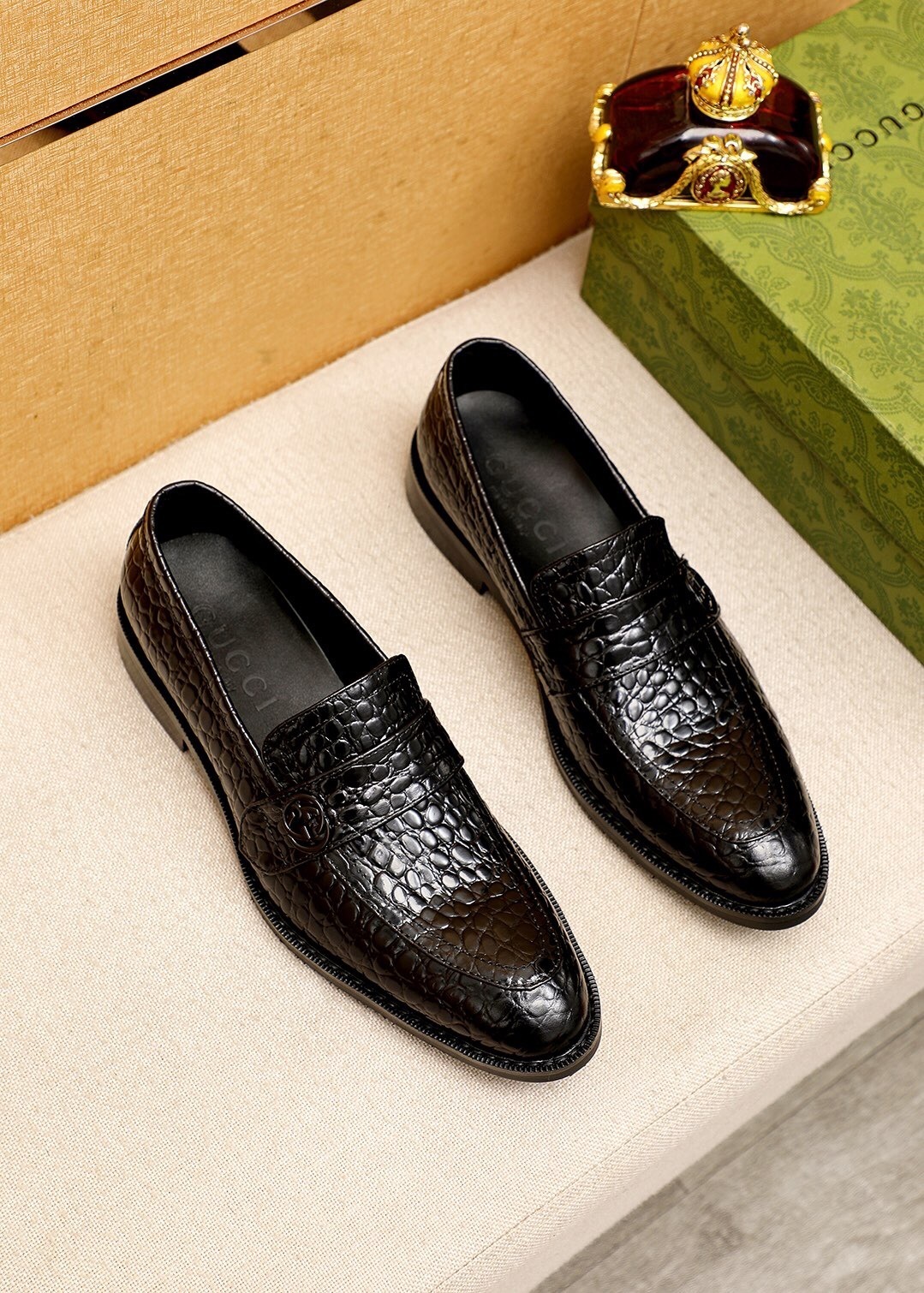 Gucci shoes