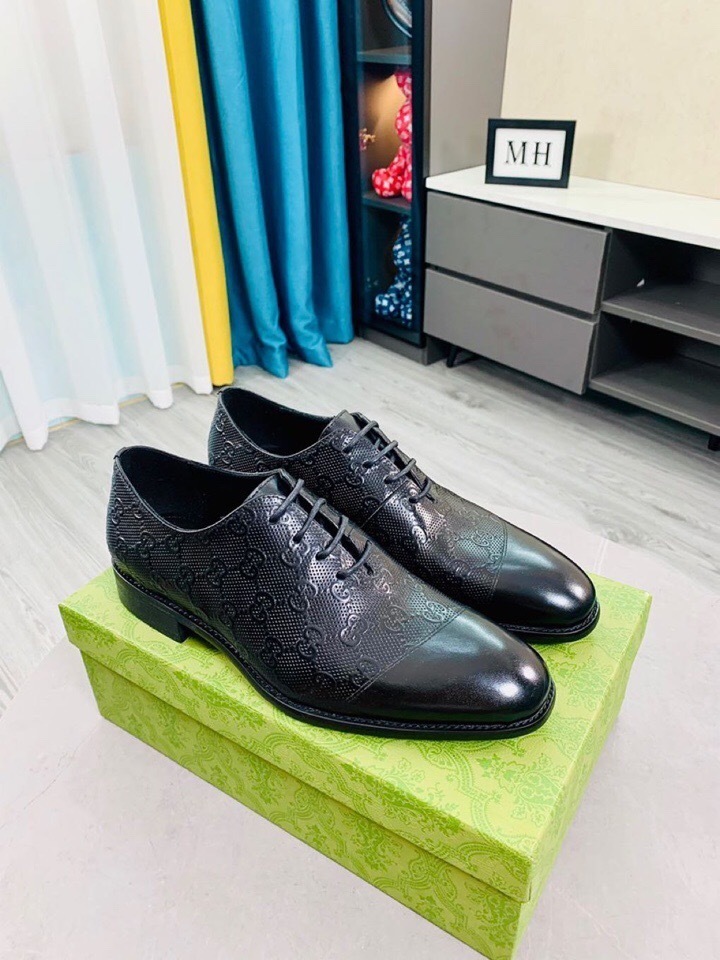 Gucci shoes