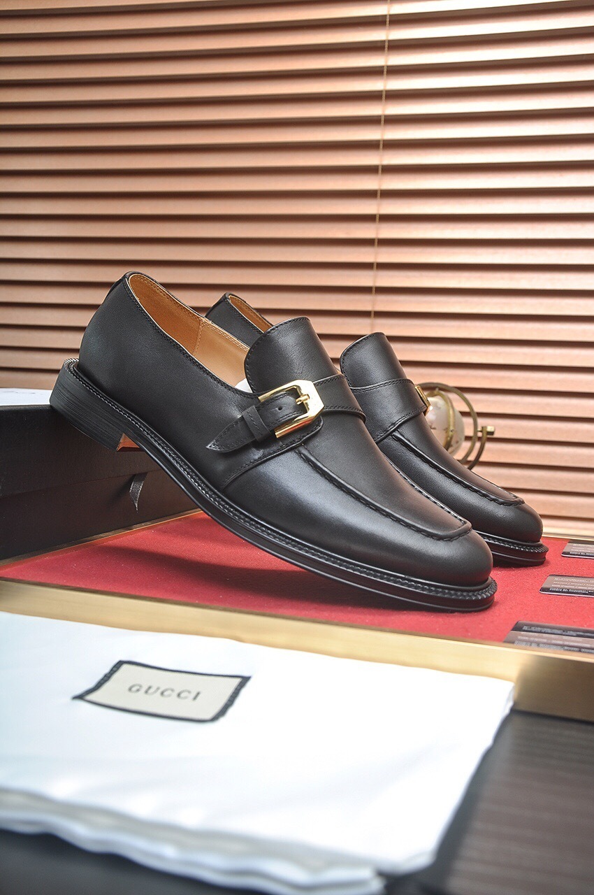 Gucci shoes