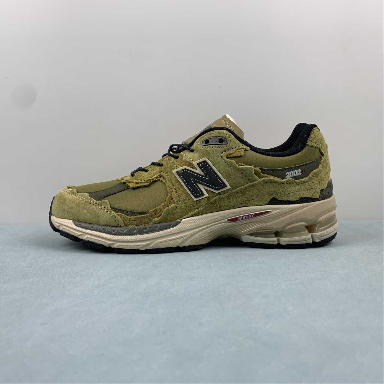 New Balance NB2002 Runing Shoes