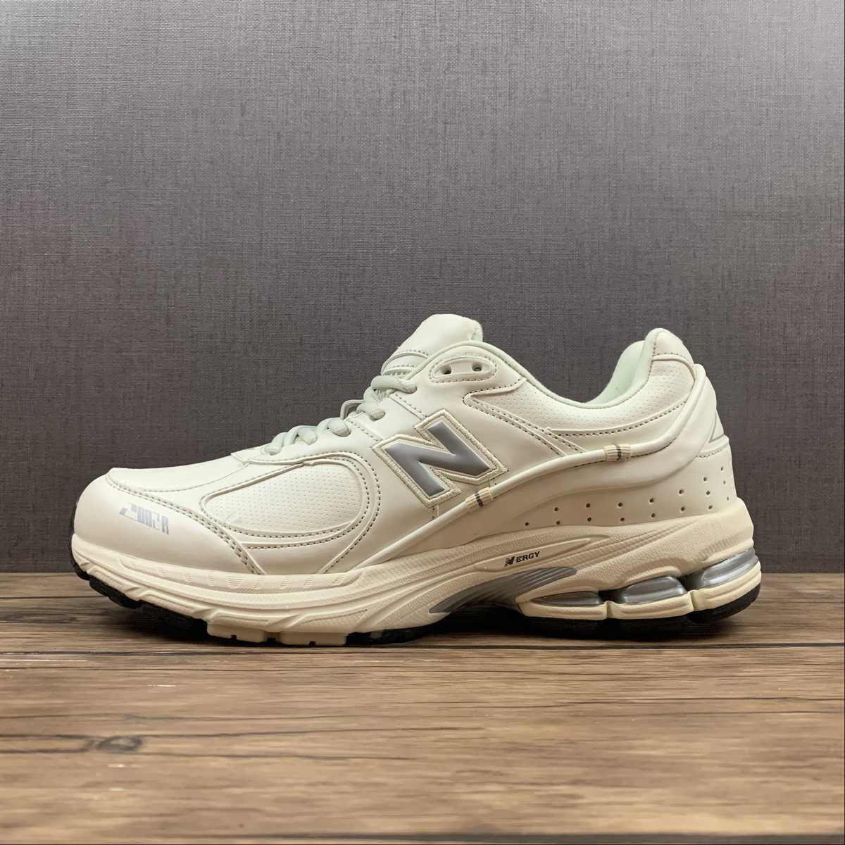 New Balance NB2002 Runing Shoes