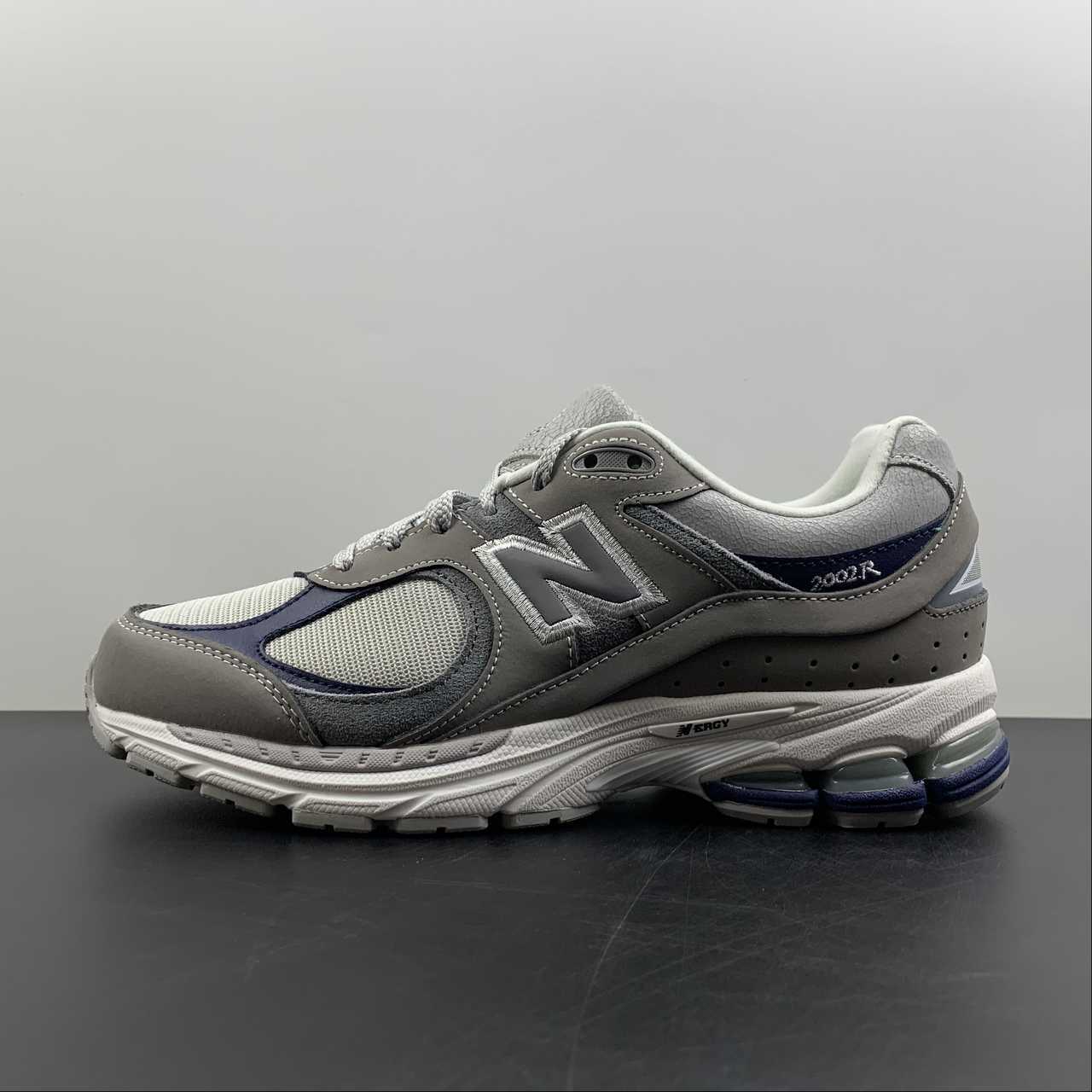 New Balance NB2002 Runing Shoes