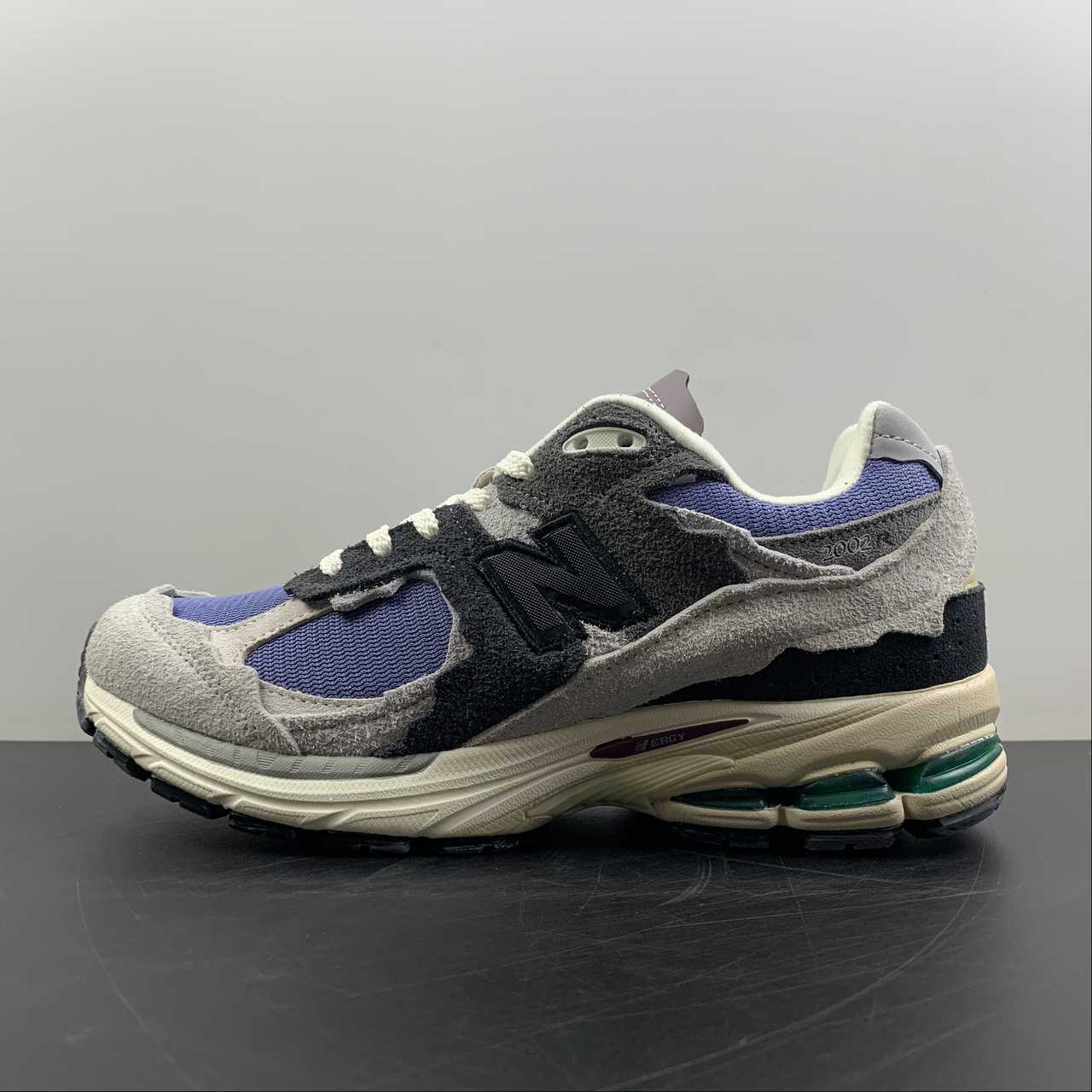 New Balance NB2002 Runing Shoes