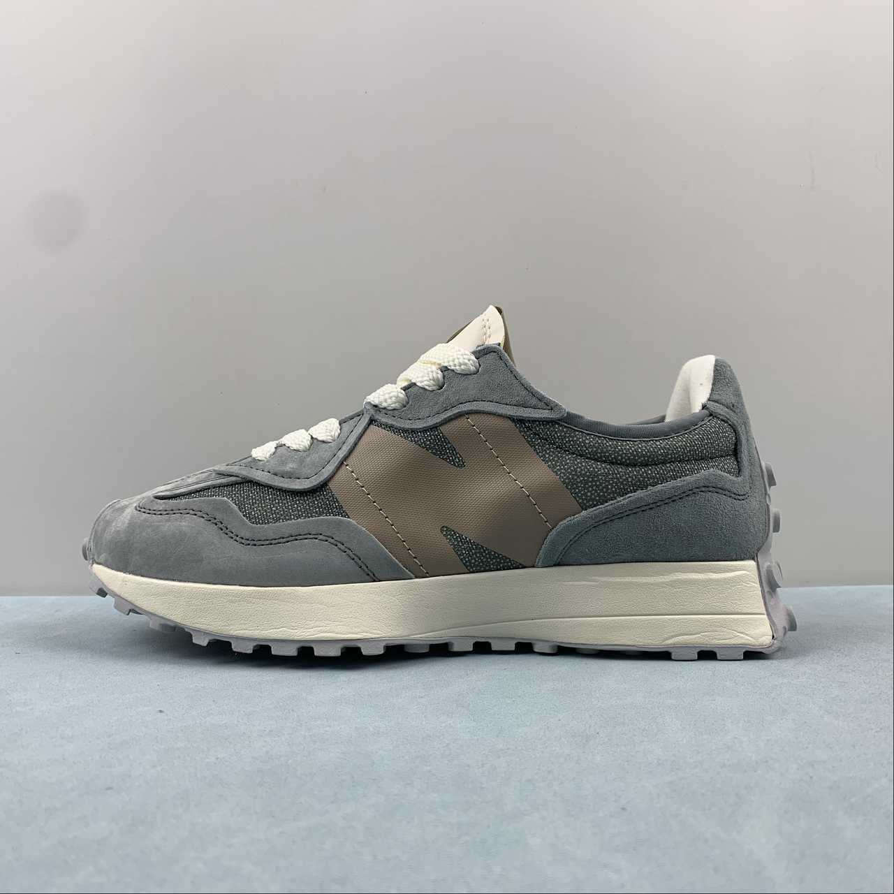 New Balance NB327 Runing Shoes