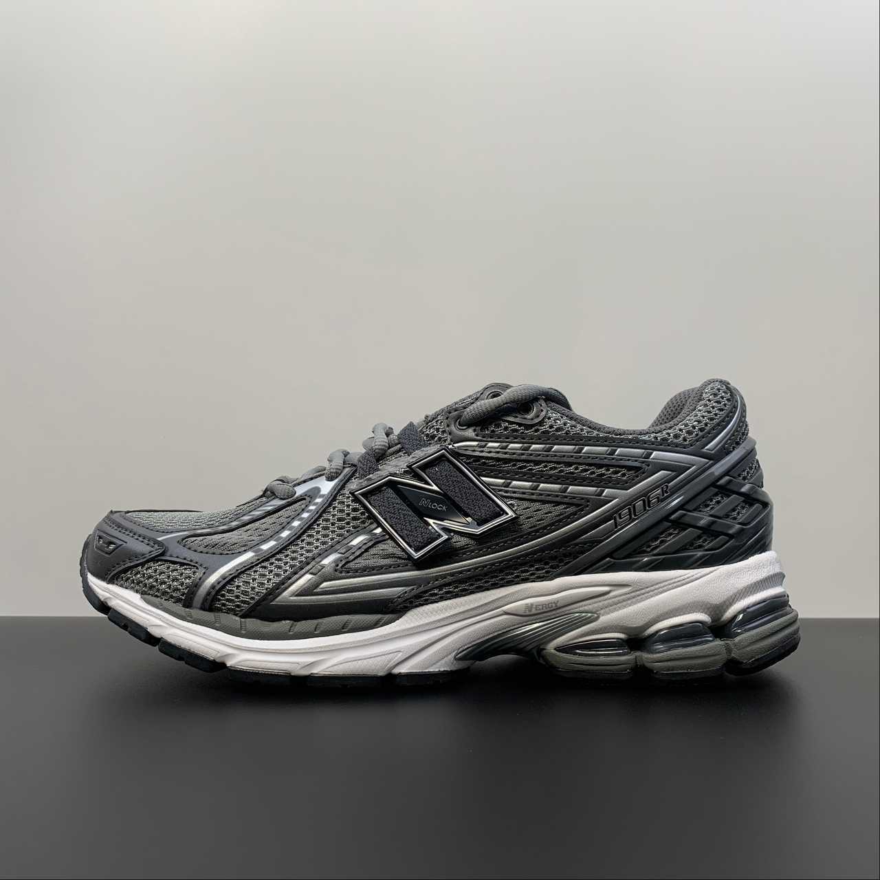 New Balance NB1906 Runing Shoes