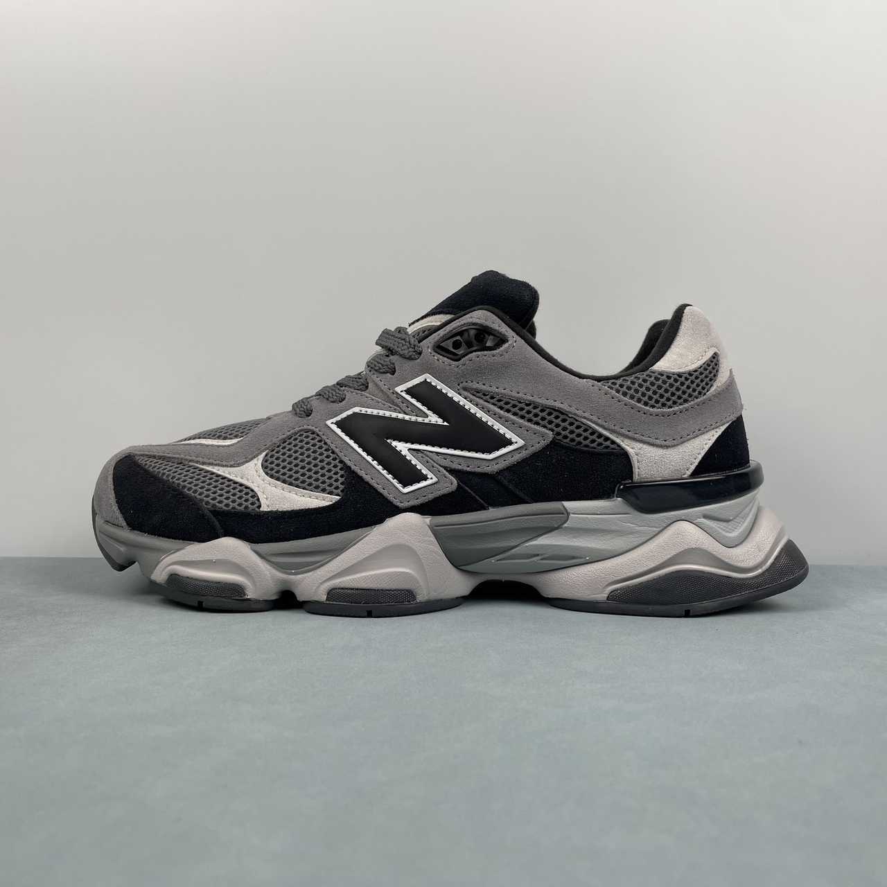 New Balance NB9060 Runing Shoes