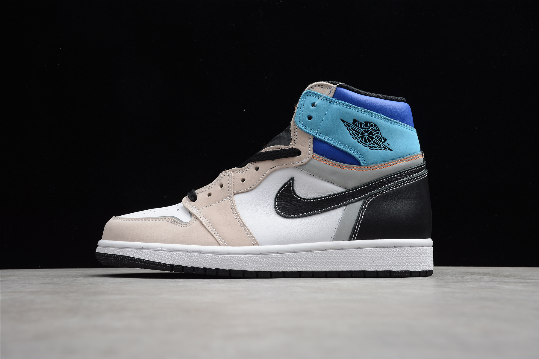 AJ1 high top Shoes