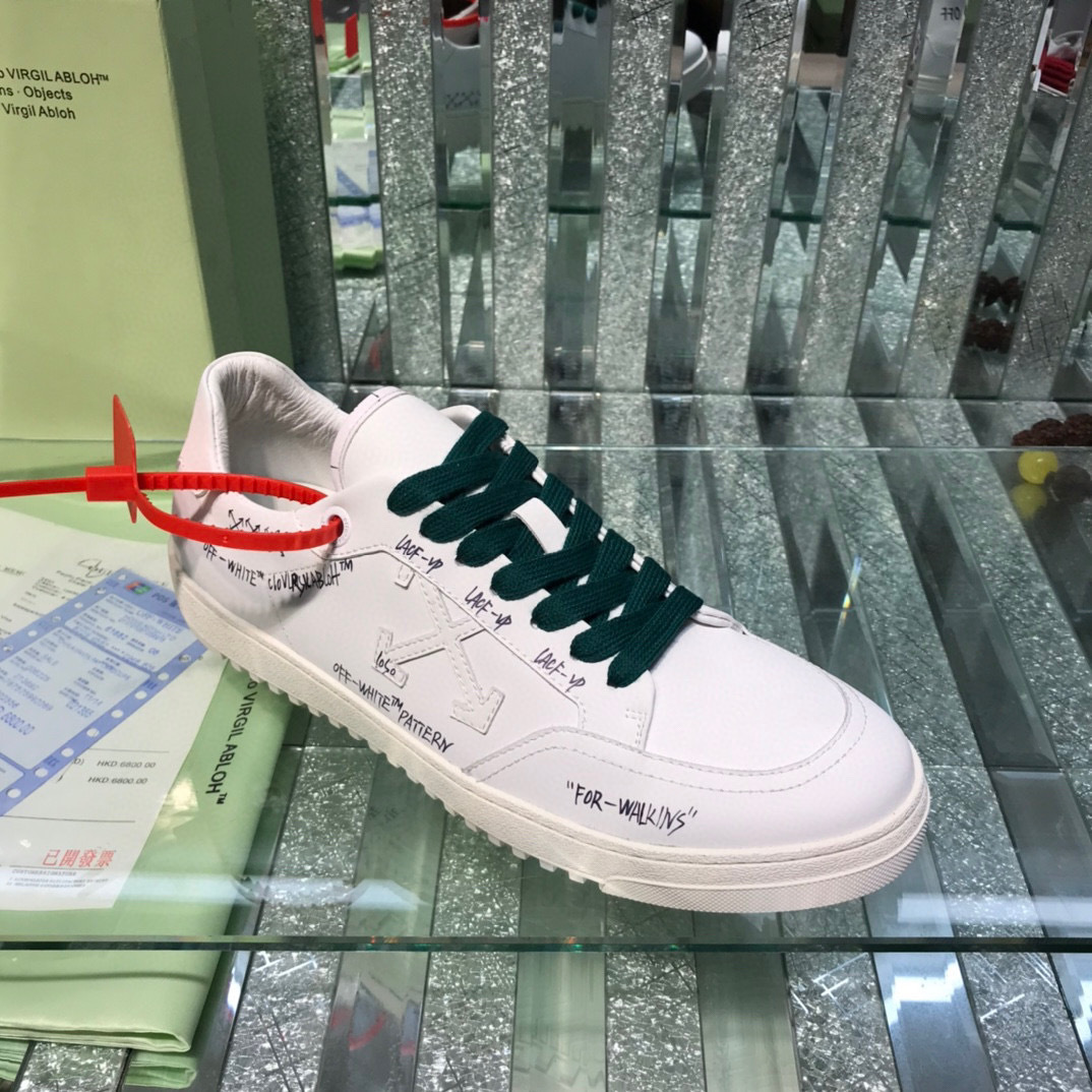 Off-white Men's sneakers