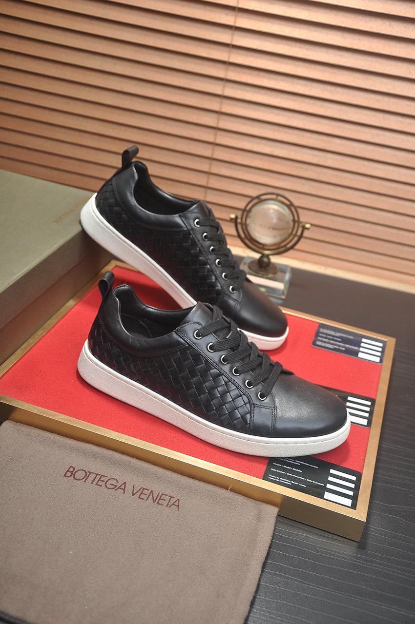 Bottega Veneta leather gommino driving shoes