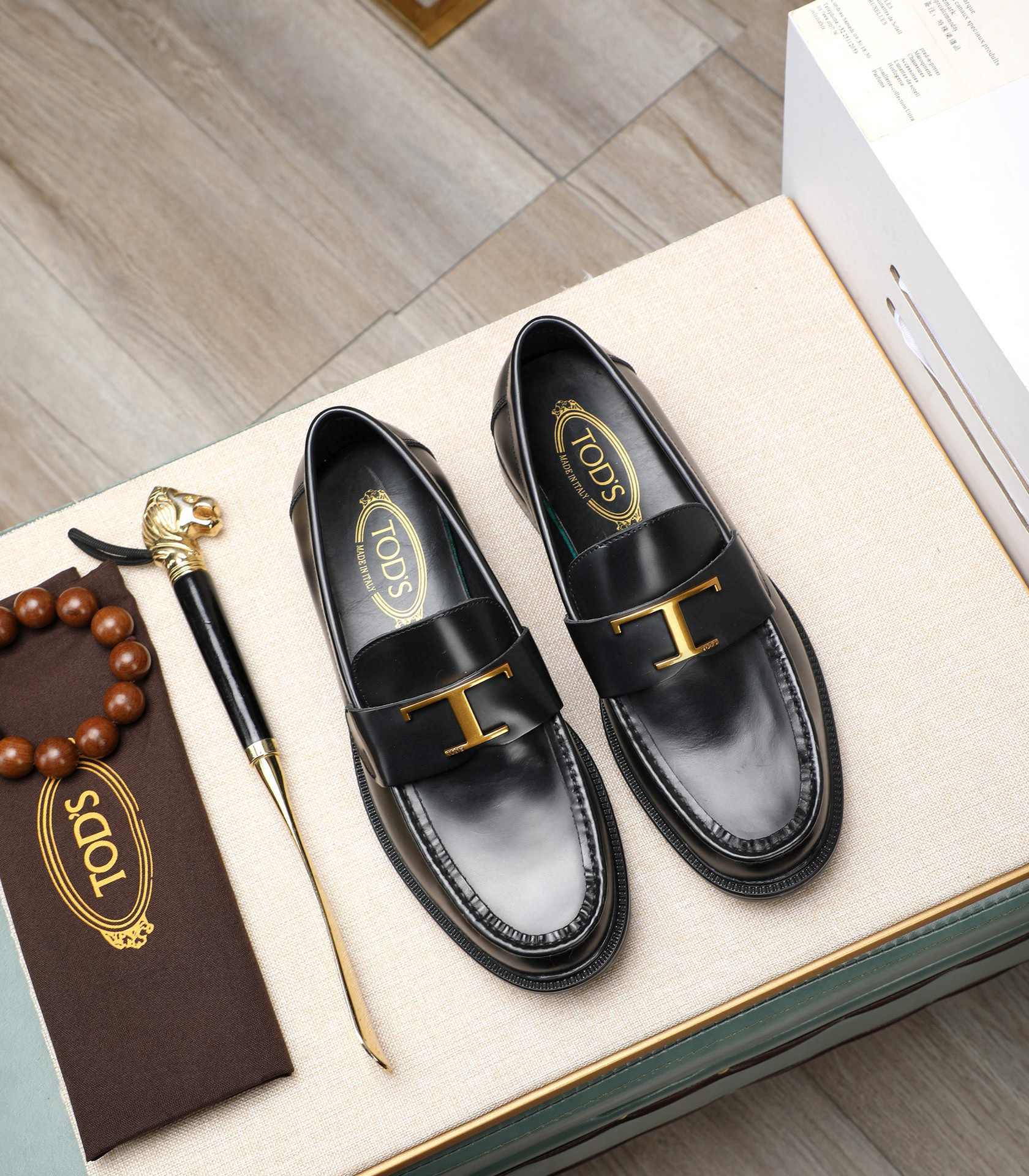 TOD’S leather shoes