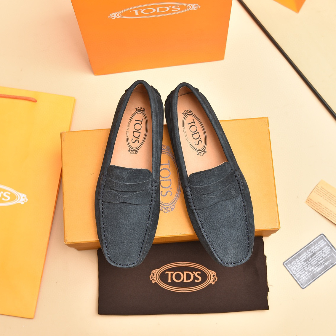 TOD’S leather shoes