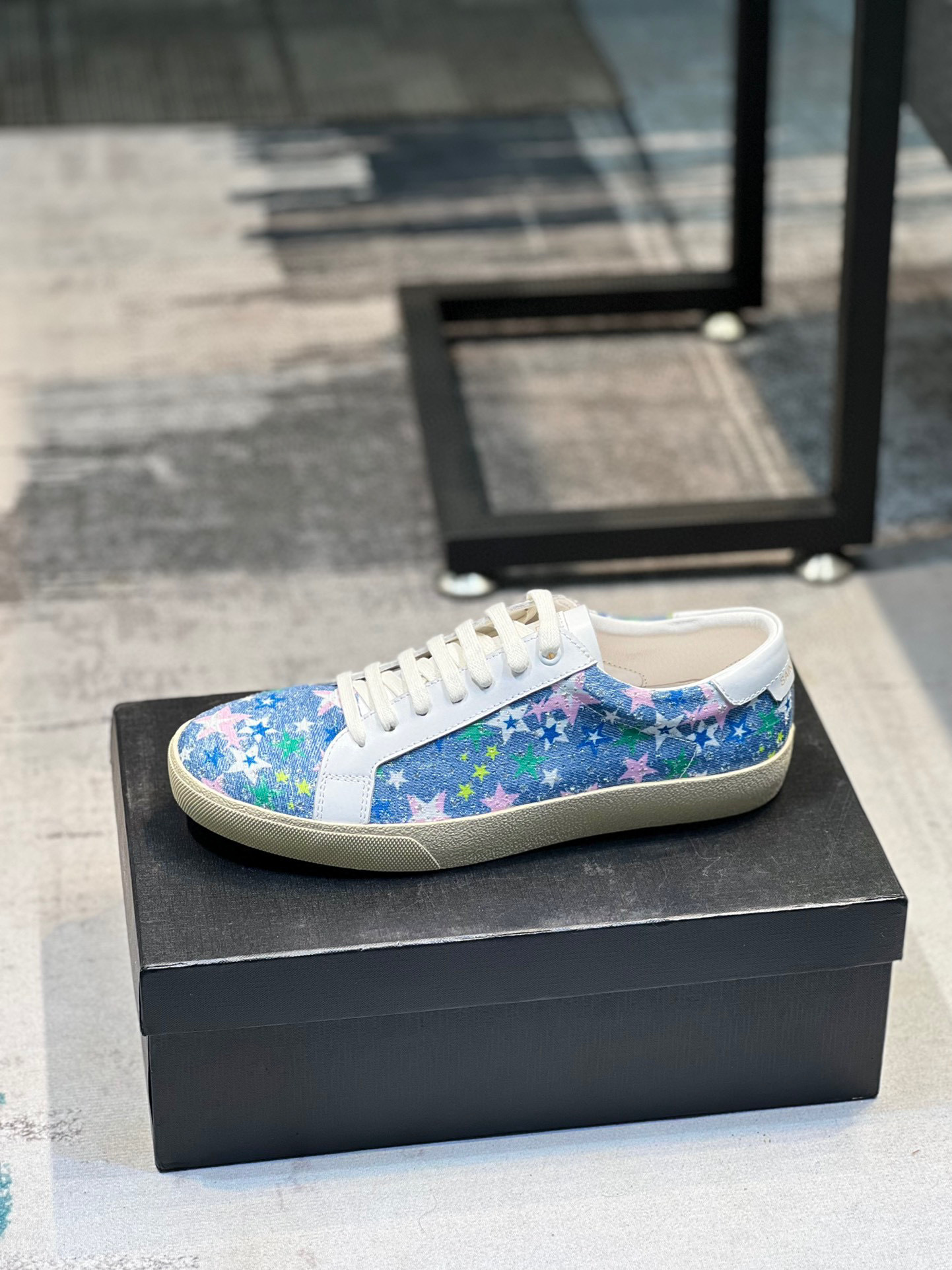 SAINT LAURENT sneakers