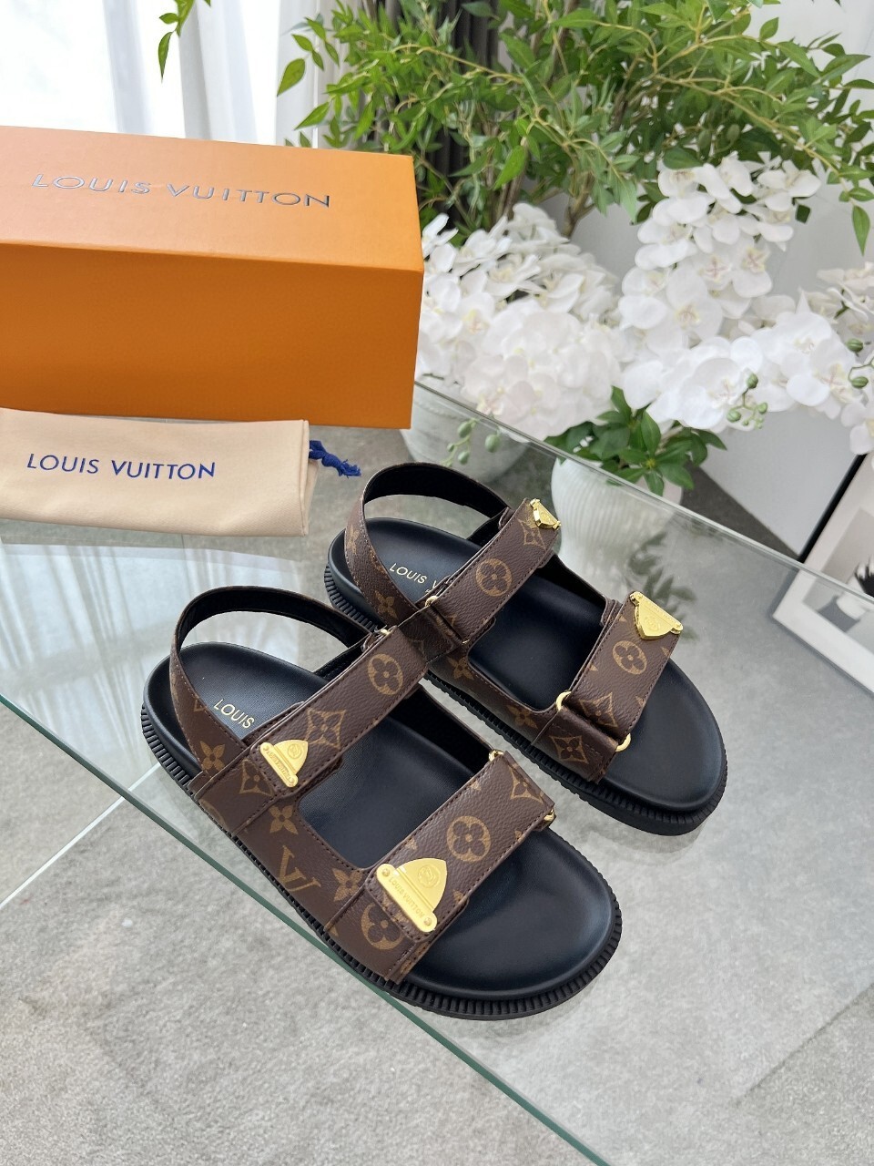 Louis Vuitton new imported embossed silk fabric sheepskin lining heel height 4cm 35-42