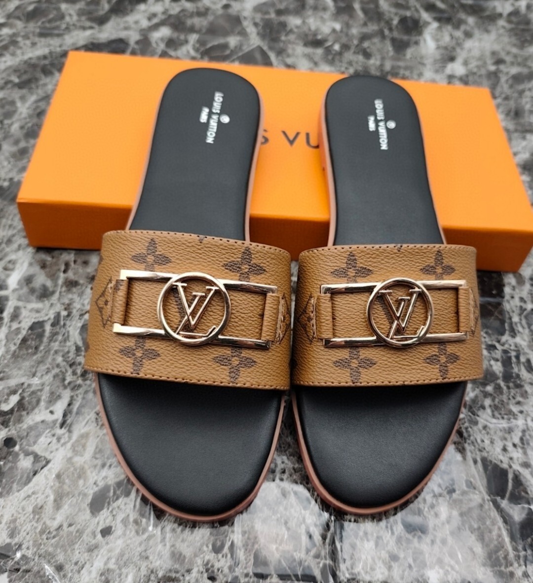 Louis Vuitton new special material lock slippers 35-42