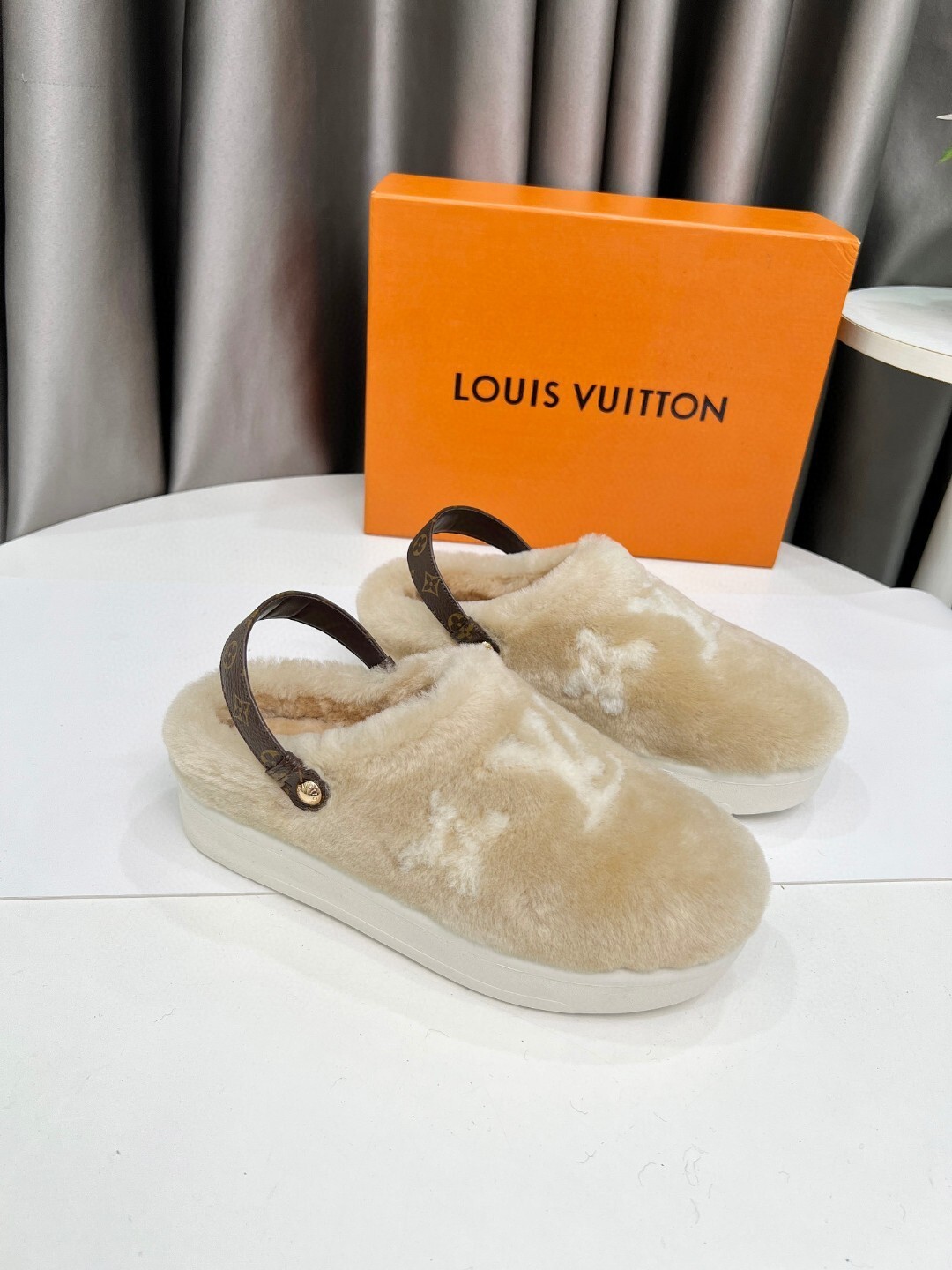 Louis Vuitton new imported sheepskin wool lining thickness 5cm35-41