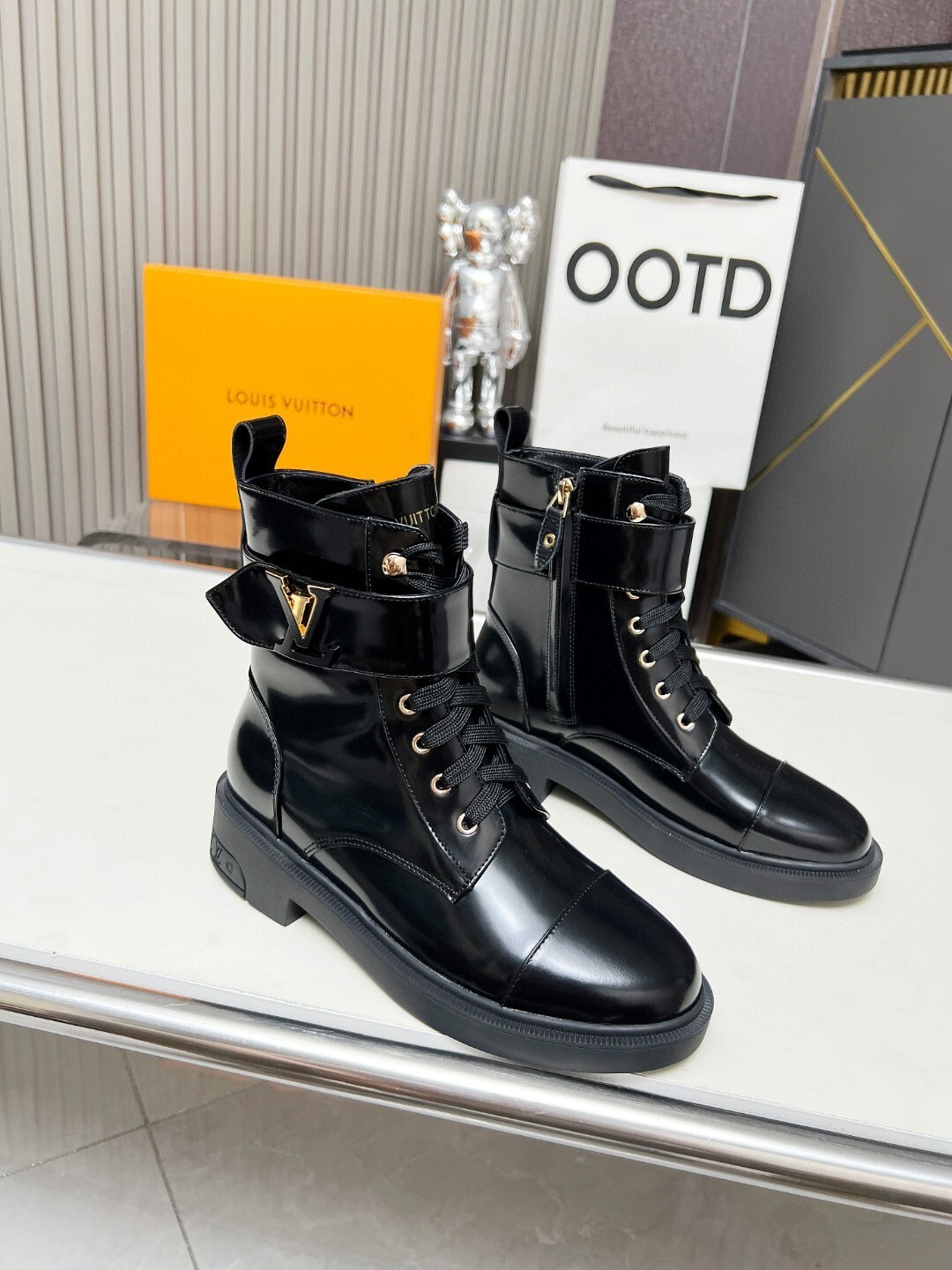 Louis Vuitton imported cowhide and sheepskin lining 35-42