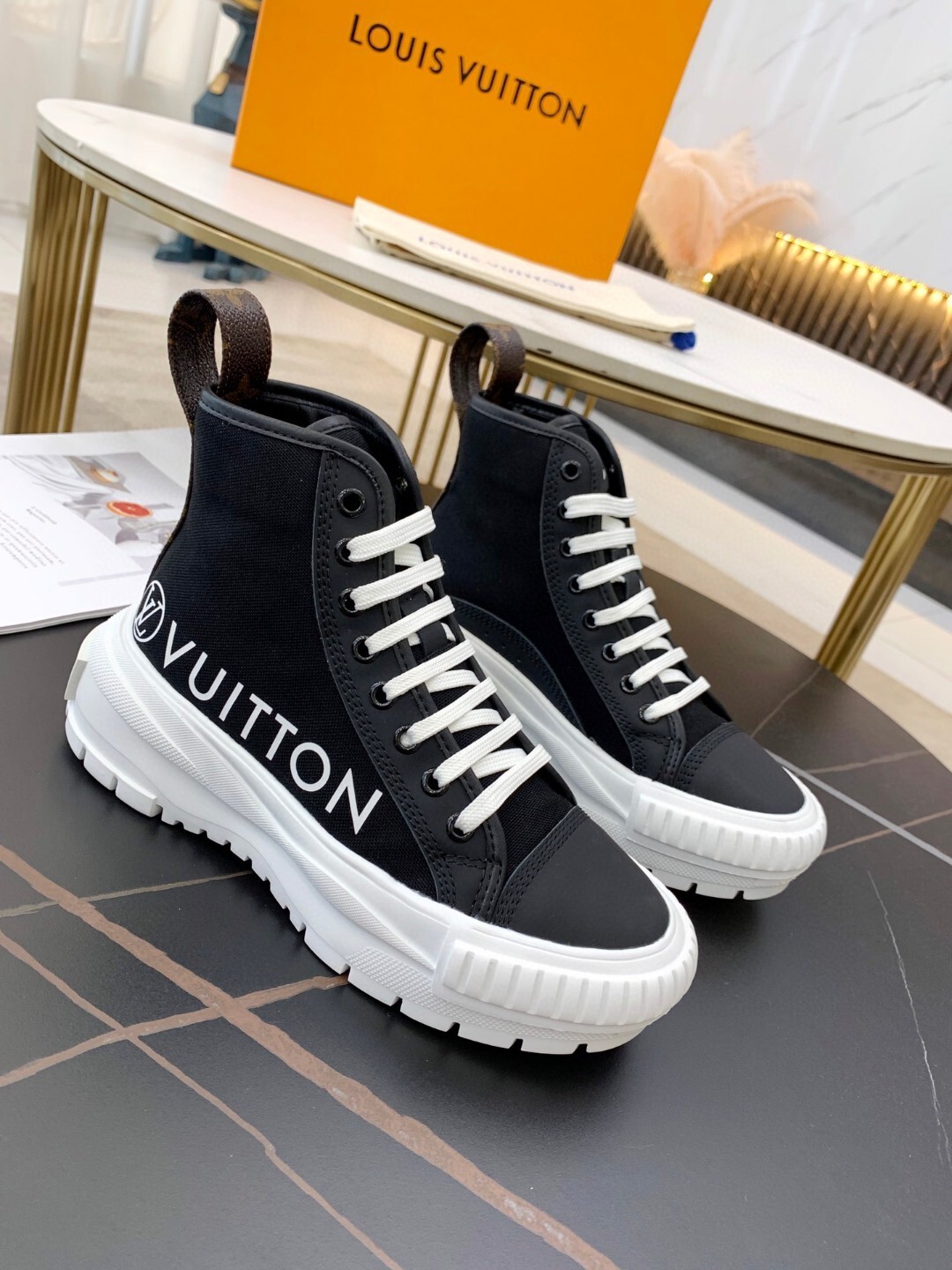 Louis Vuitton new imported denim sheepskin lining 35-41